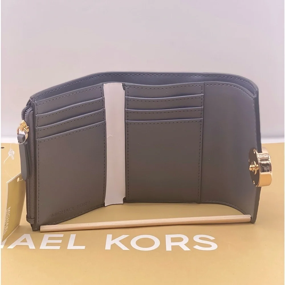 MICHAEL KORS CARMEN MEDIUM WALLET HEATHER GREY MULTI